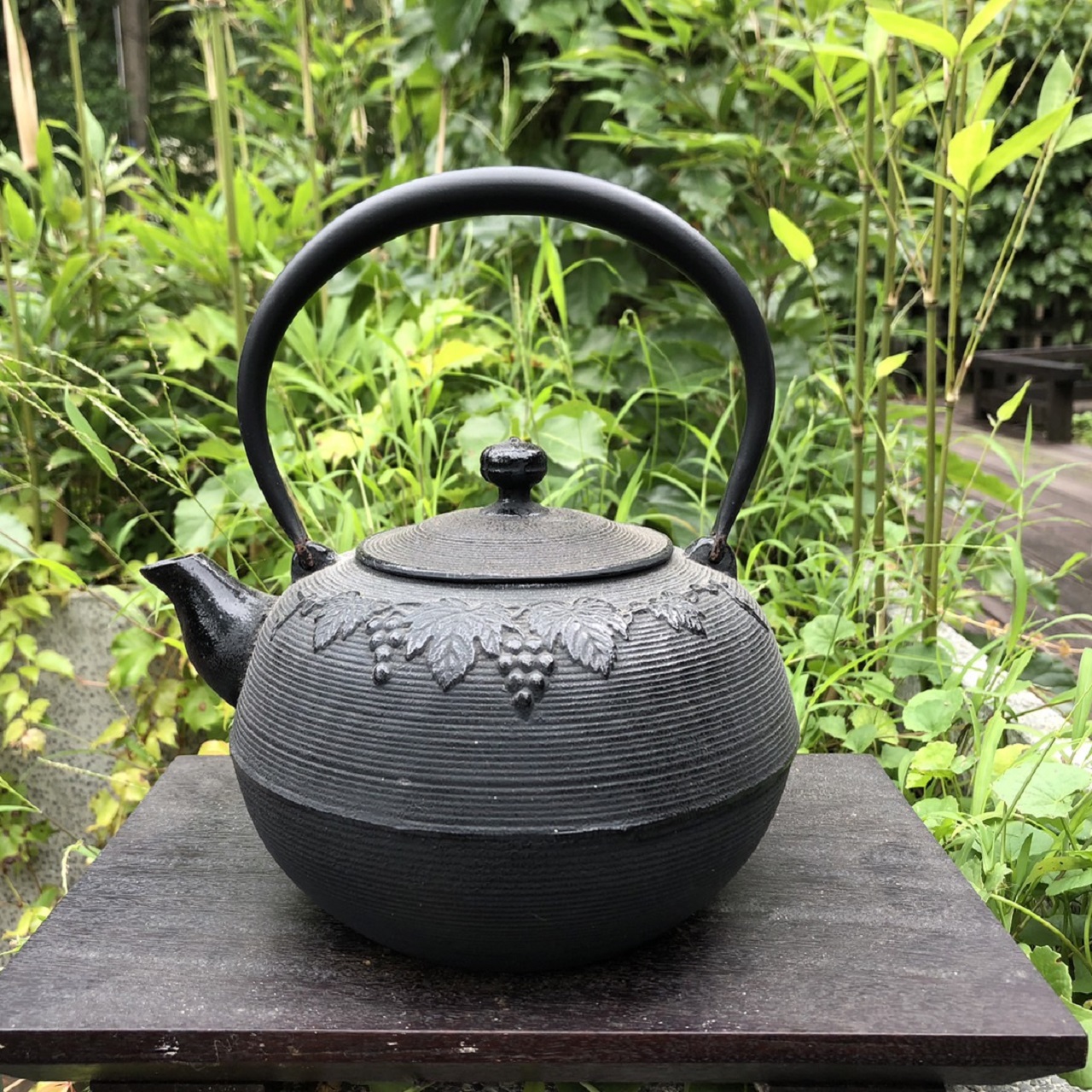 日本鑄鐵壺- 葡萄