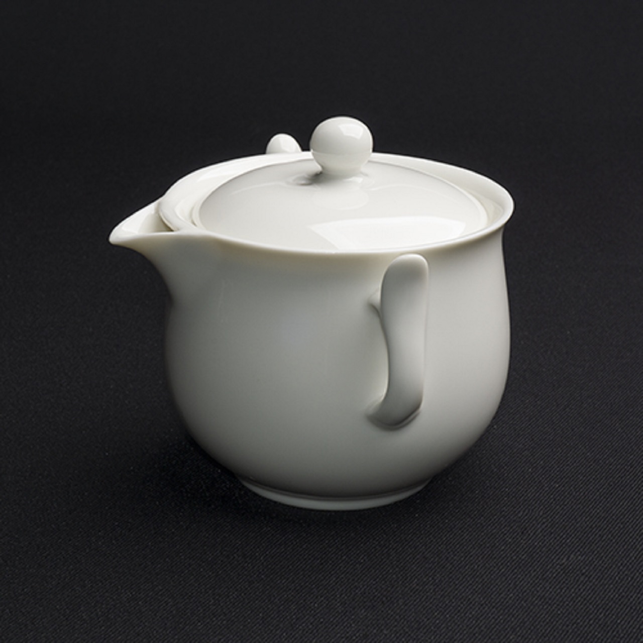 白玉瓷茶壼 (出貨需約2-3週)