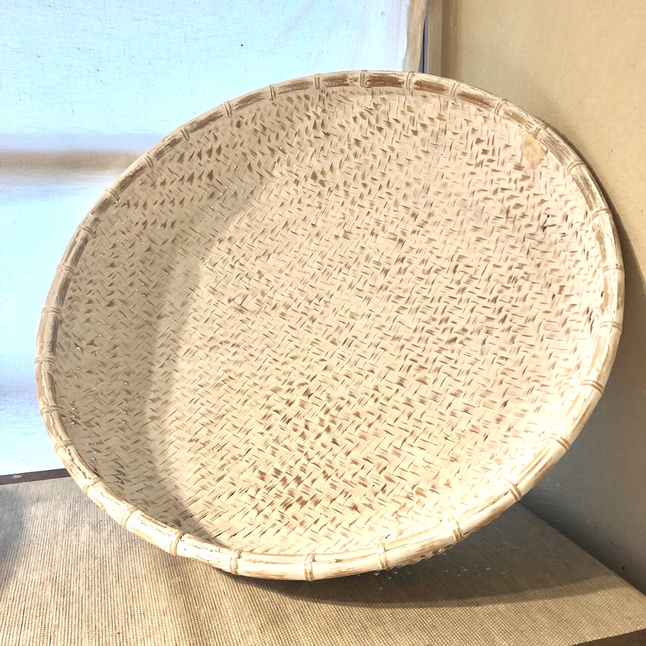 手編洗白竹籃